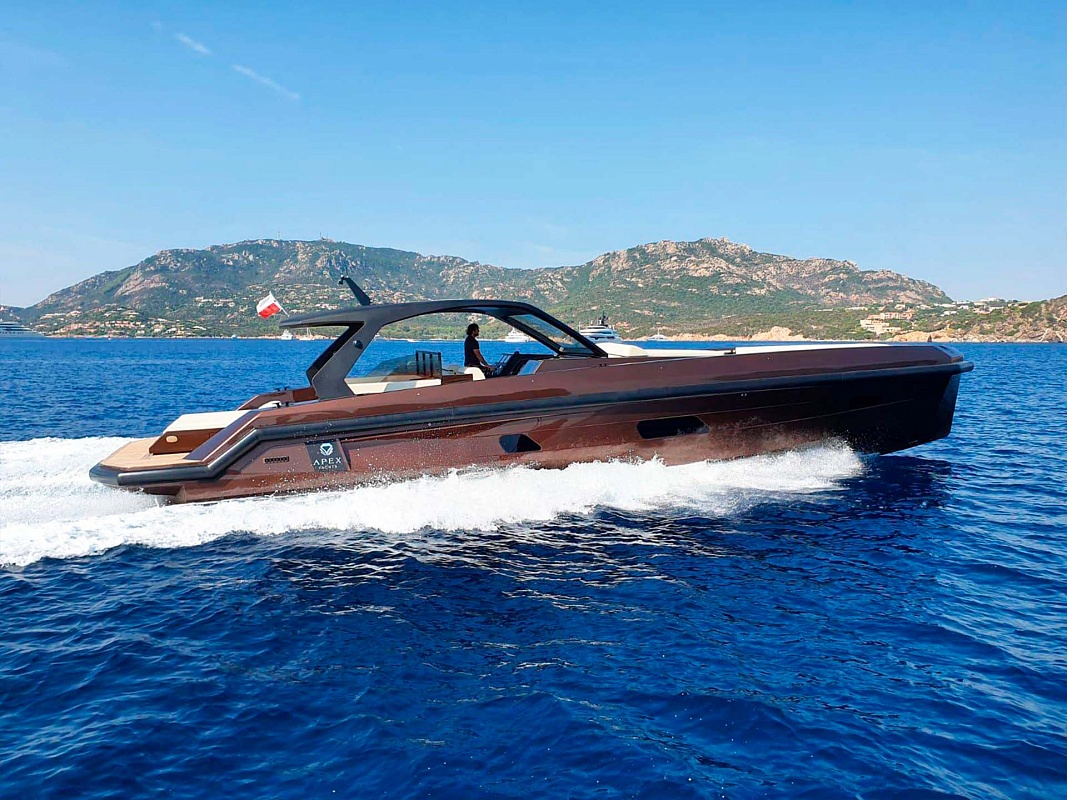 Аренда Luxury Tender APEX YACHTS Wasabi 60 на Сардинии